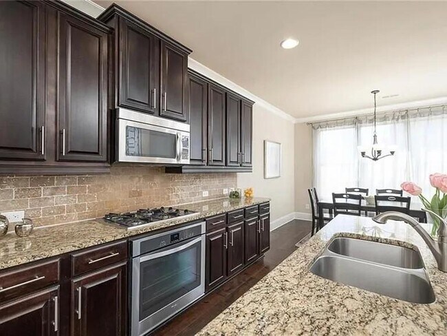 Photo - 7860 Highland Bluff