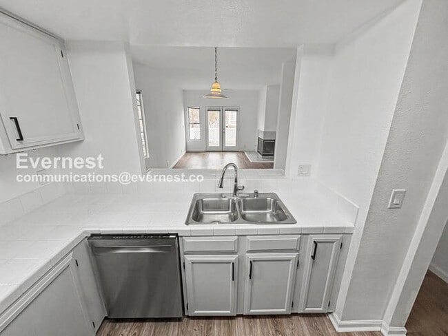 Photo - 1424 Market St Unit a