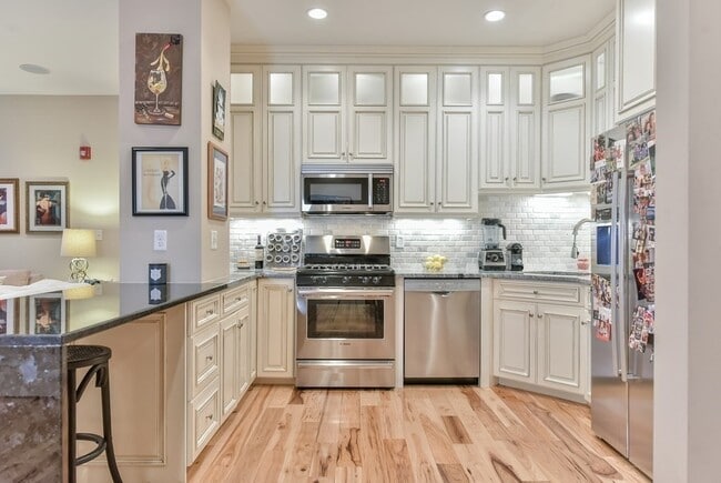 Building Photo - 9 Appleton St Unit 1