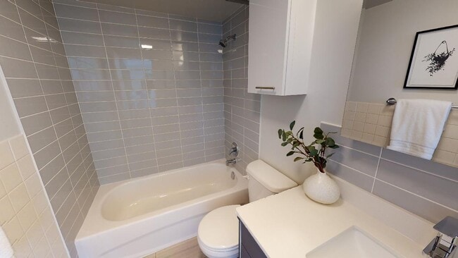 Photo - 1326 West 13th