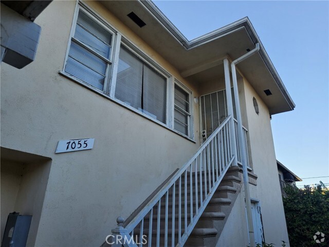 Building Photo - 7055 S La Cienega Blvd Rental