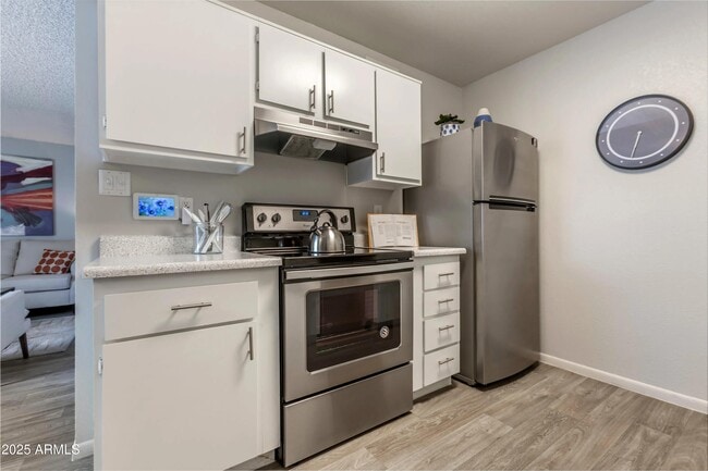 Photo - 4337 N 53rd Ln Unit A1