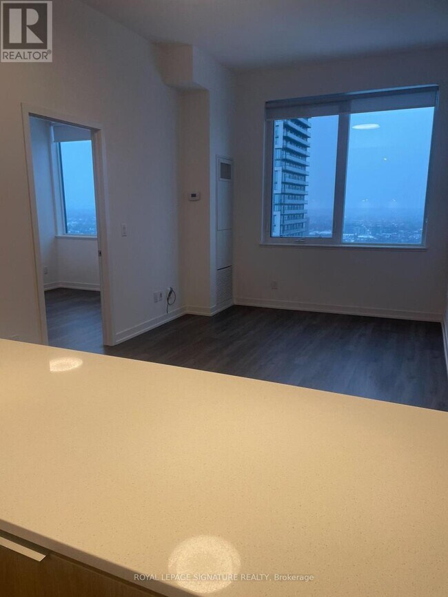 Photo - 25 Nicholas Ave Unité 2706