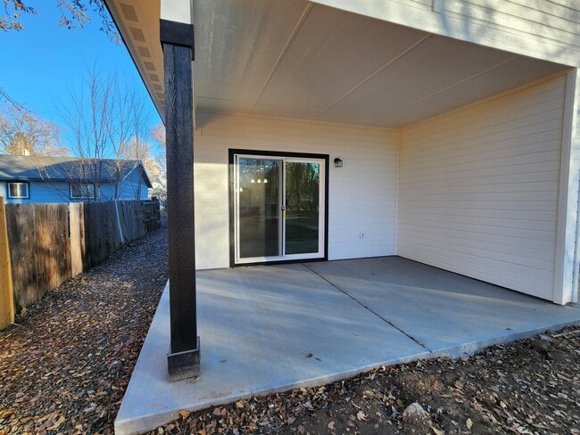 Photo - 406 S 11th St