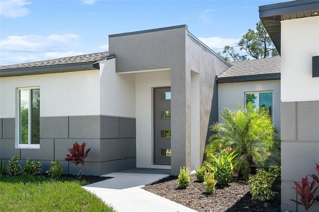 Photo - 24510 SW Kingsway Cir