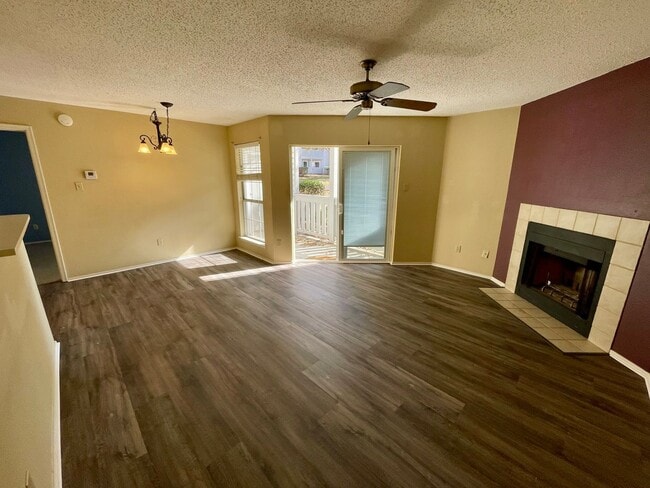 Photo - Expansive One Bedroom in Winding Hollow!