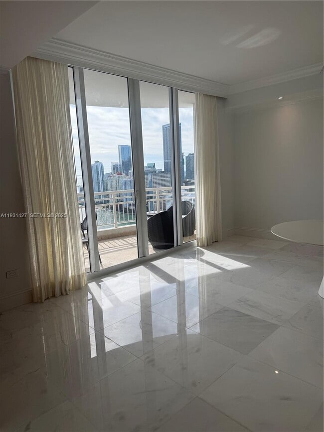 Photo - 848 Brickell Key Dr Unit PH4003