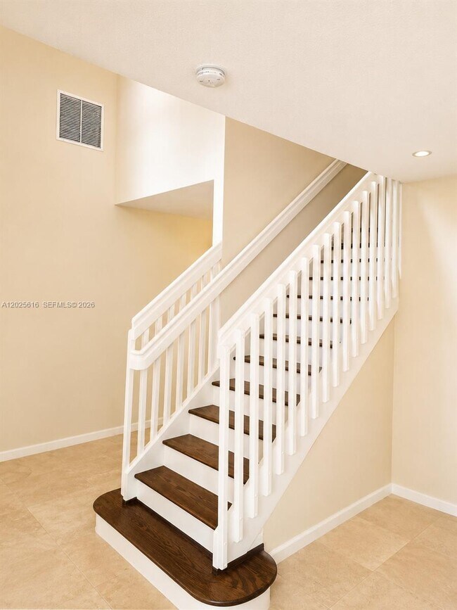Photo - 1319 Croton Ct