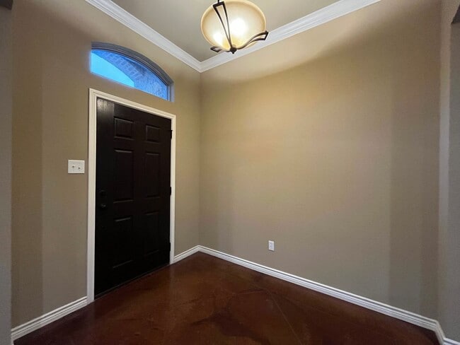 Photo - AVAILABLE NOW: 3 bedroom house