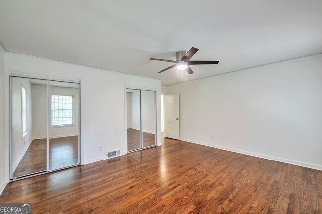 Photo - 1332 Willis Mill Rd SW