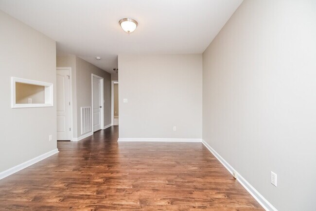 Photo - 2900 Hearthside Dr