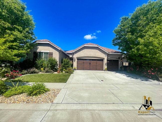 Building Photo - 6064 Cohasset Dr