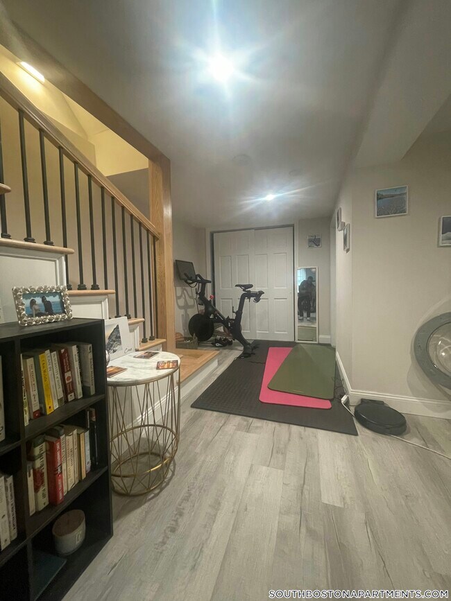 Photo - 174 Bolton St Unit 1