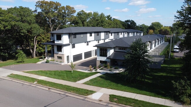 Photo - 3265 Fairfax St