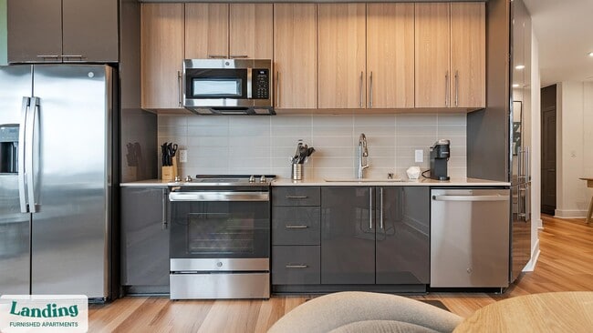 Photo - 5201 Leesburg Pike Unit 430