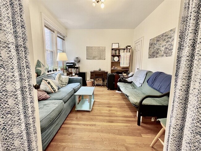 Photo - 17 Gray St Unit 2