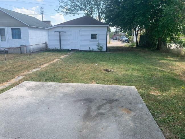 Photo - 2 Bedroom Detached House-East End York City