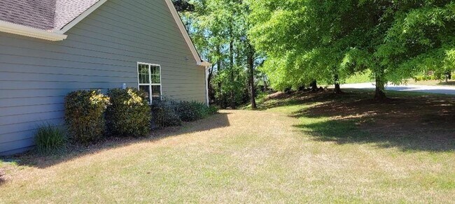 Photo - 310 Andrew Ridge Dr