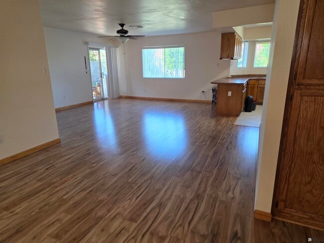 Photo - 3134 W 30th St