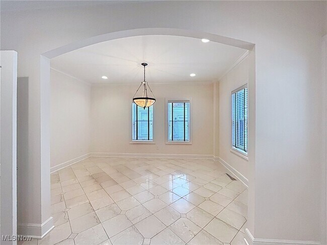 Photo - 2033 Fairview Ave Unit 1