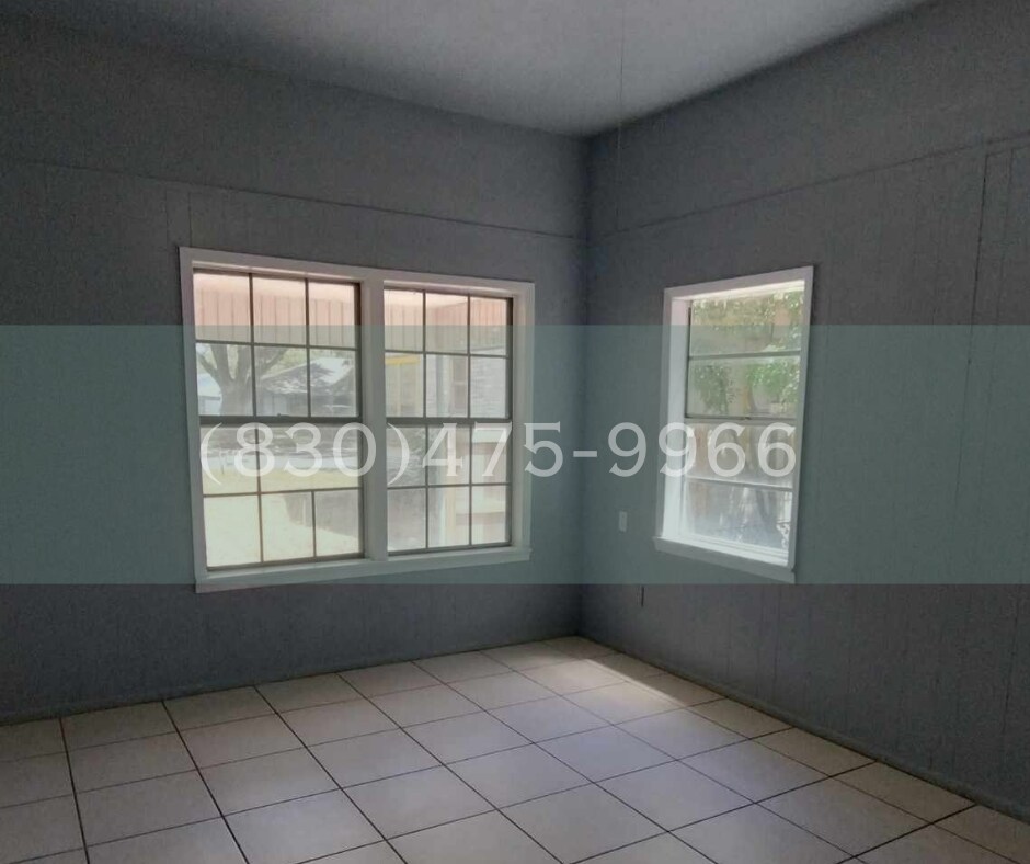 Photo - 808 S Terrell St