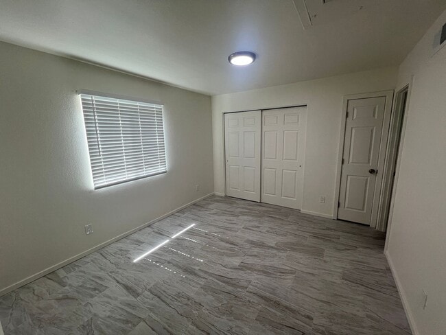 Photo - FULLY REMODELED 1 BED. APT. / AVAILABLE FO...