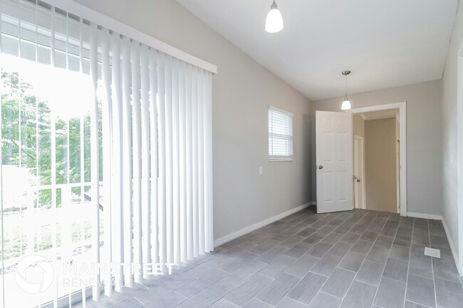 Photo - 3404 Paris Pl