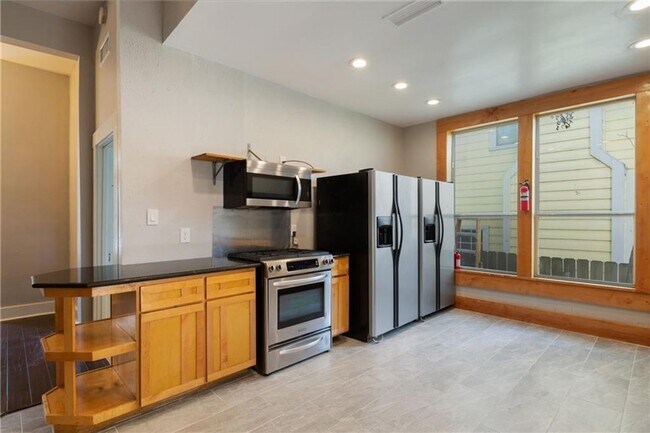 Photo - 14 BEDROOM 7 BATH HOUSE