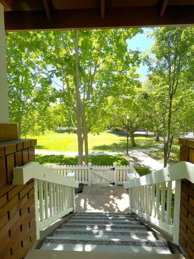 Photo - Stunning 3 Bedroom 2.5 Bath Town Home in p...