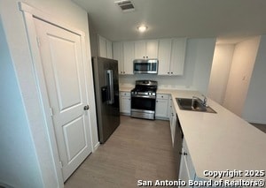 Photo - 2843 Red Diamond