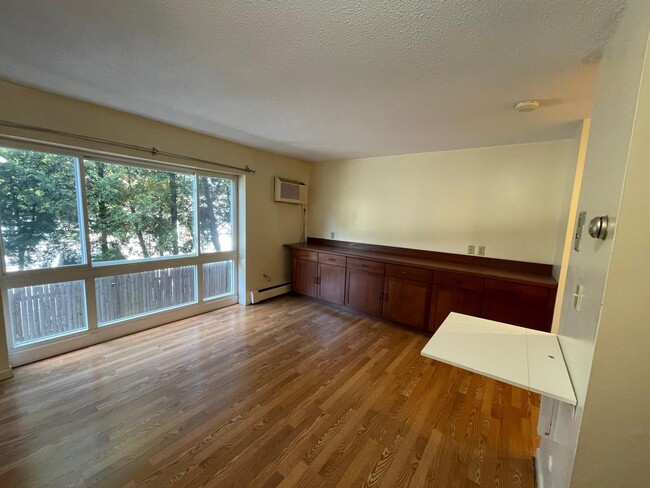 Photo - 2595 Massachusetts Ave Unit 4