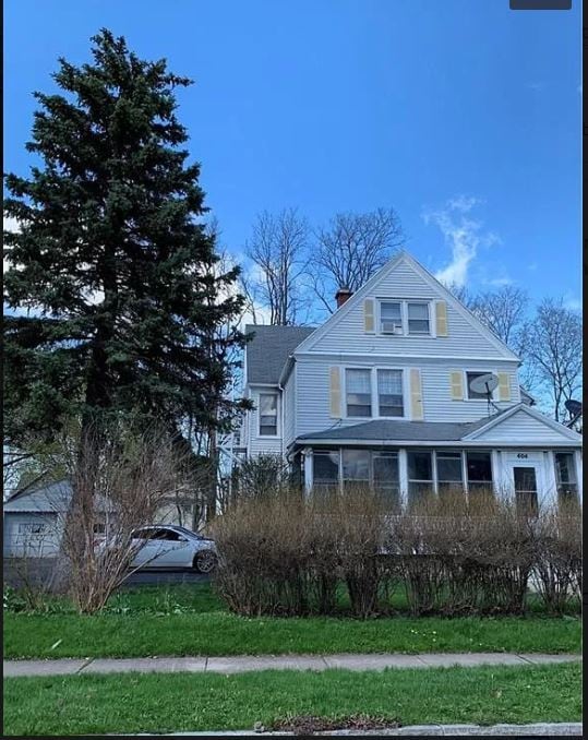 Building Front - 404 Birr St Unit Apt 1