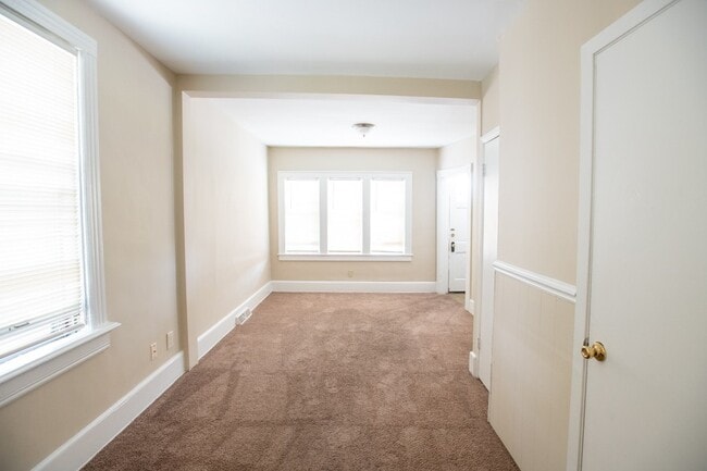 Photo - 1020 E Center St Apartment Unit 1022