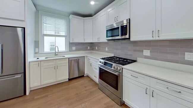 Photo - 153 Foster St Townhome