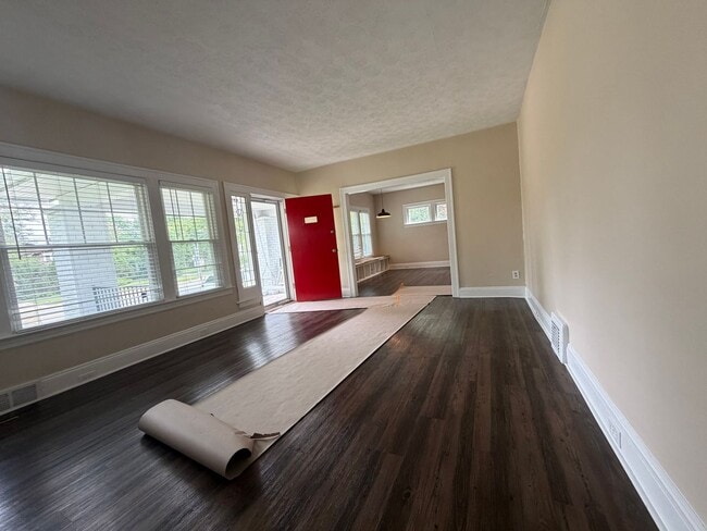 13048 Cedar Rd