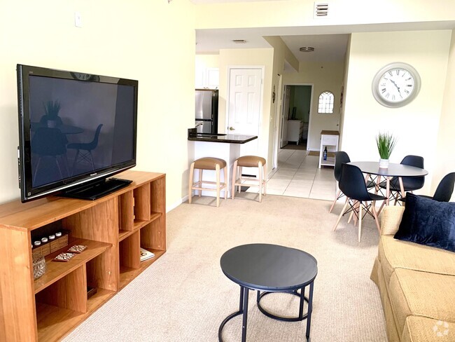 Building Photo - 2100 Greenview Shores Blvd Unit Apt 502