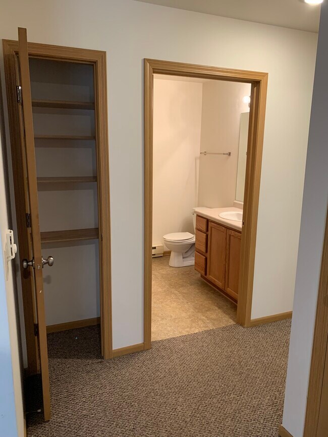 4729 Southridge Ct Apartment Unit 4 Eau Claire, WI