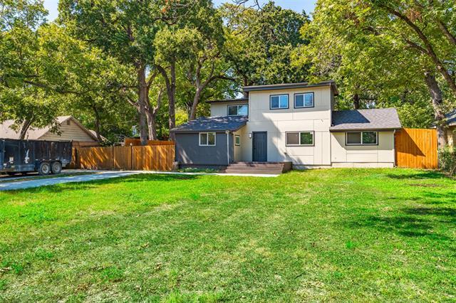Photo - 901 Isbell Rd