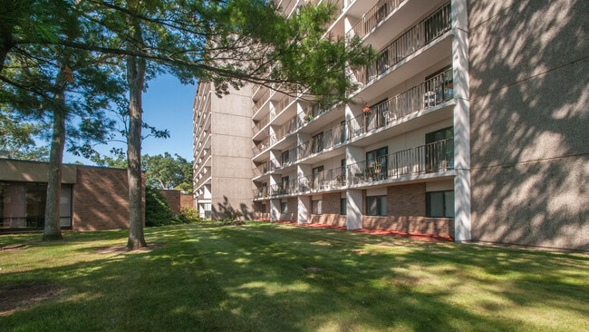 Photo - Pine Grove Manor