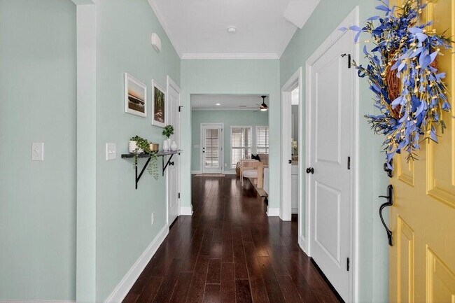 Photo - 1694 Sparkleberry Ln