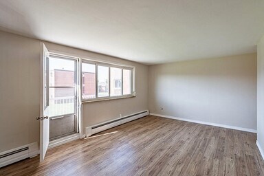 Photo - Garden Court Apartments