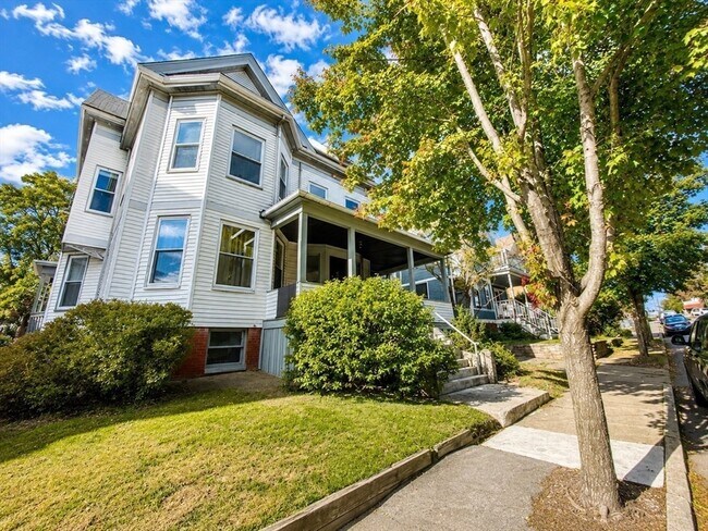Photo - 50 Dartmouth St Unit 3