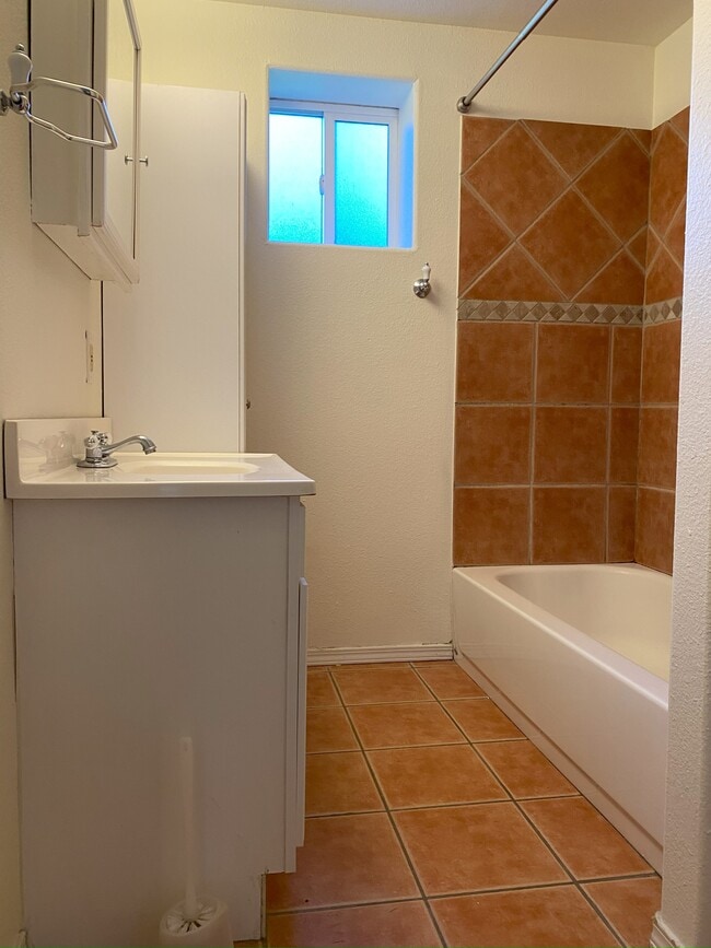 Photo - 11425 Juanita Dr NE