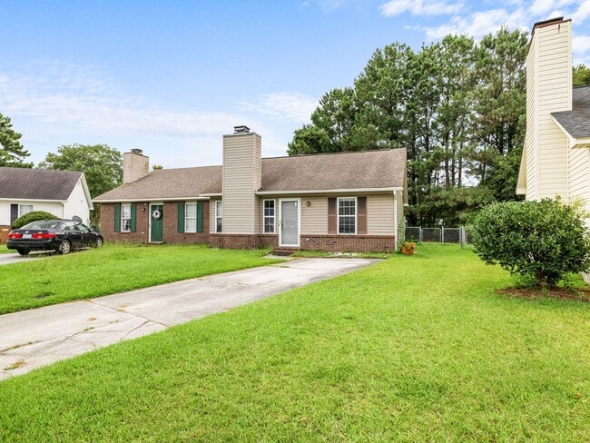Photo - Midway Park Move In