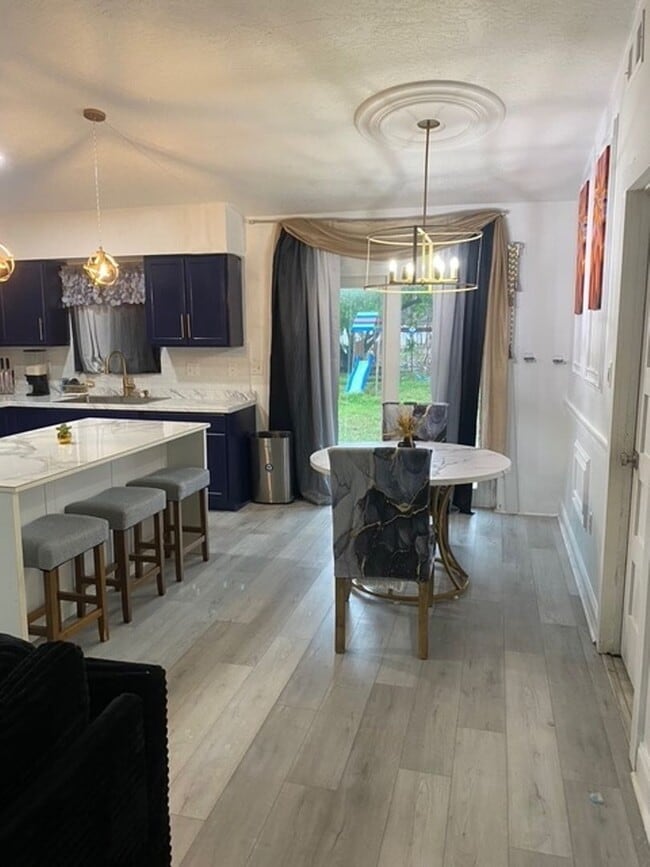 Photo - 622 Tejon Ave SW