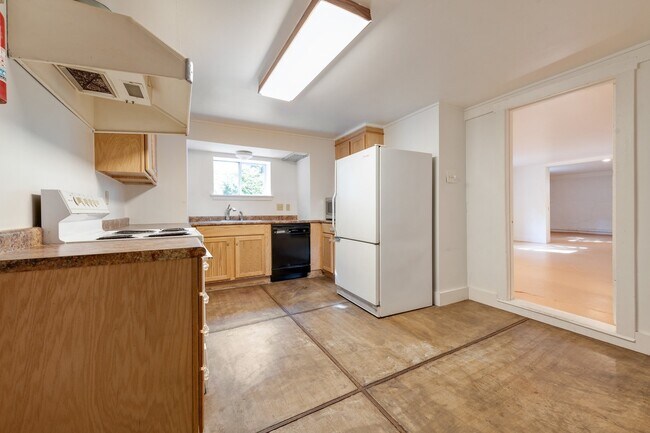Photo - 1501 W 9th St Unit D