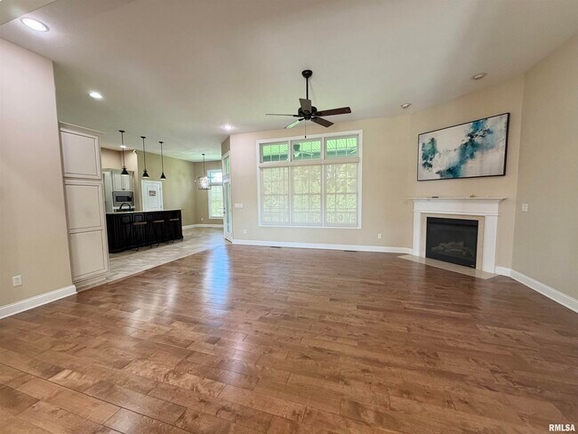 1805 Blue Stone Dr