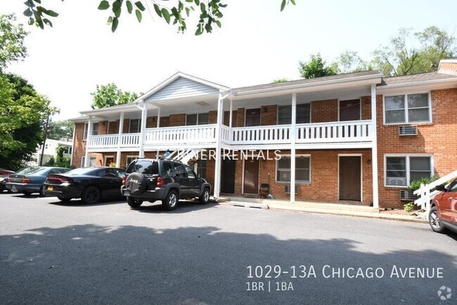 Building Photo - 1029-13A Chicago Ave Rental