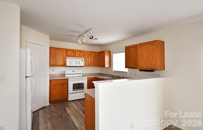 Photo - 8629 Buckhorn St