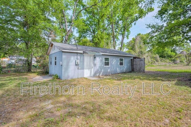 Photo - 2719 Meadowbrook Dr